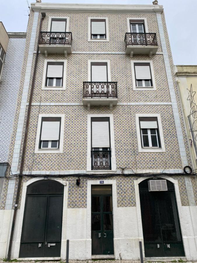 Pedro Surf Shelter Apartment Lisabona Exterior foto