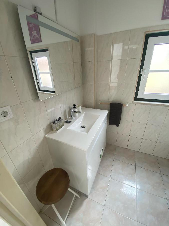 Pedro Surf Shelter Apartment Lisabona Exterior foto